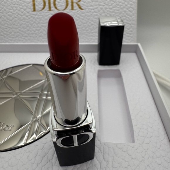 Dior Exquisite Silver Compact Mirror w/lipstick & samples - Picture 5 of 6